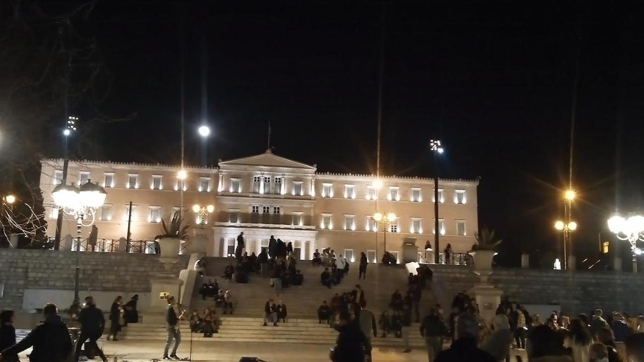 Parthenon And Syntagma Square View Apartment Атина Екстериор снимка