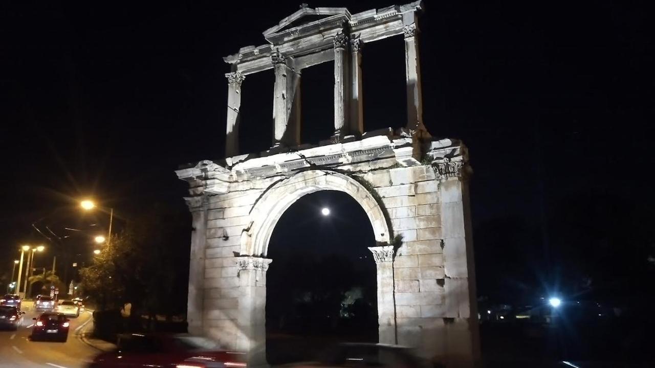 Parthenon And Syntagma Square View Apartment Атина Екстериор снимка