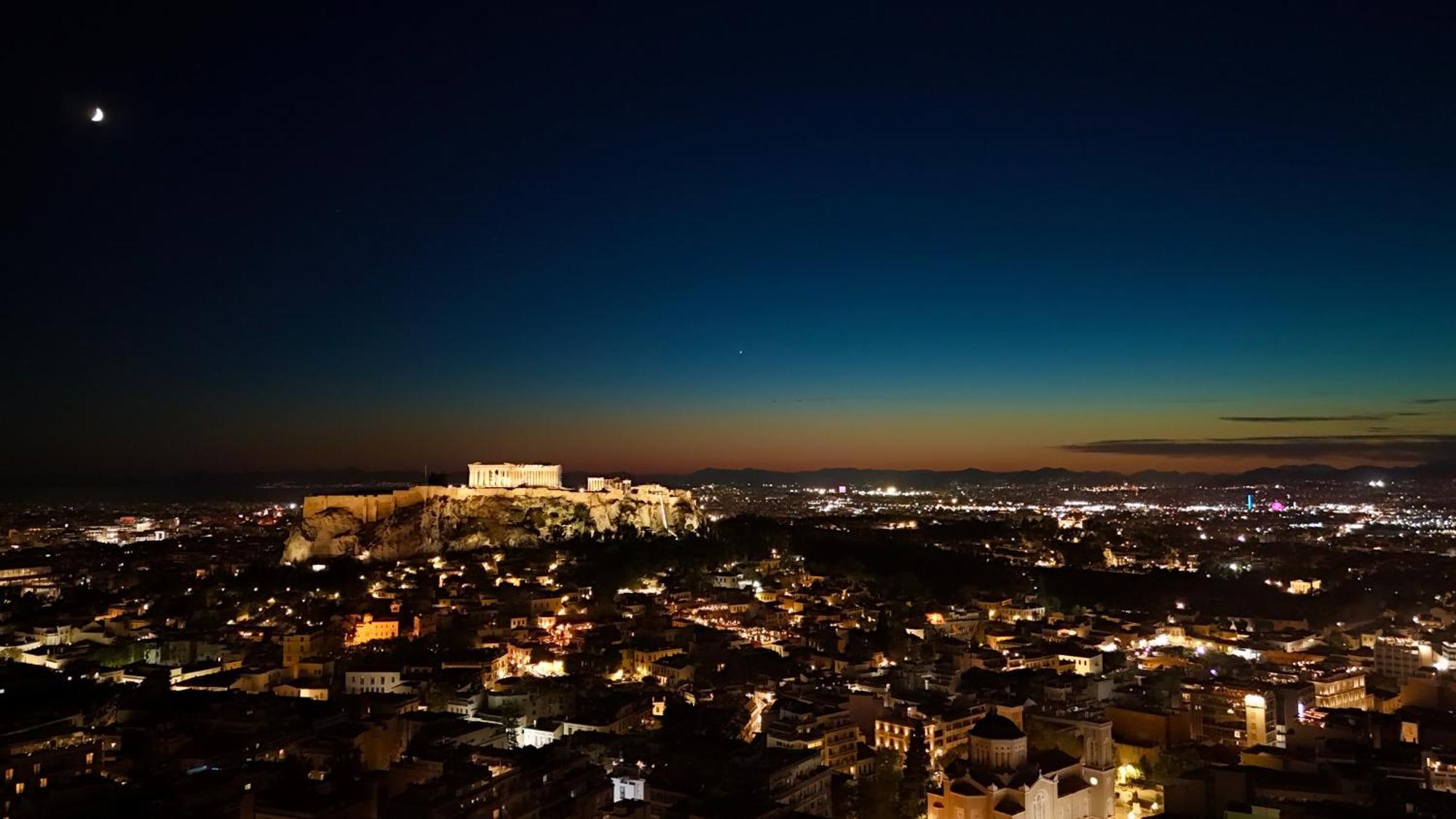 Parthenon And Syntagma Square View Apartment Атина Екстериор снимка