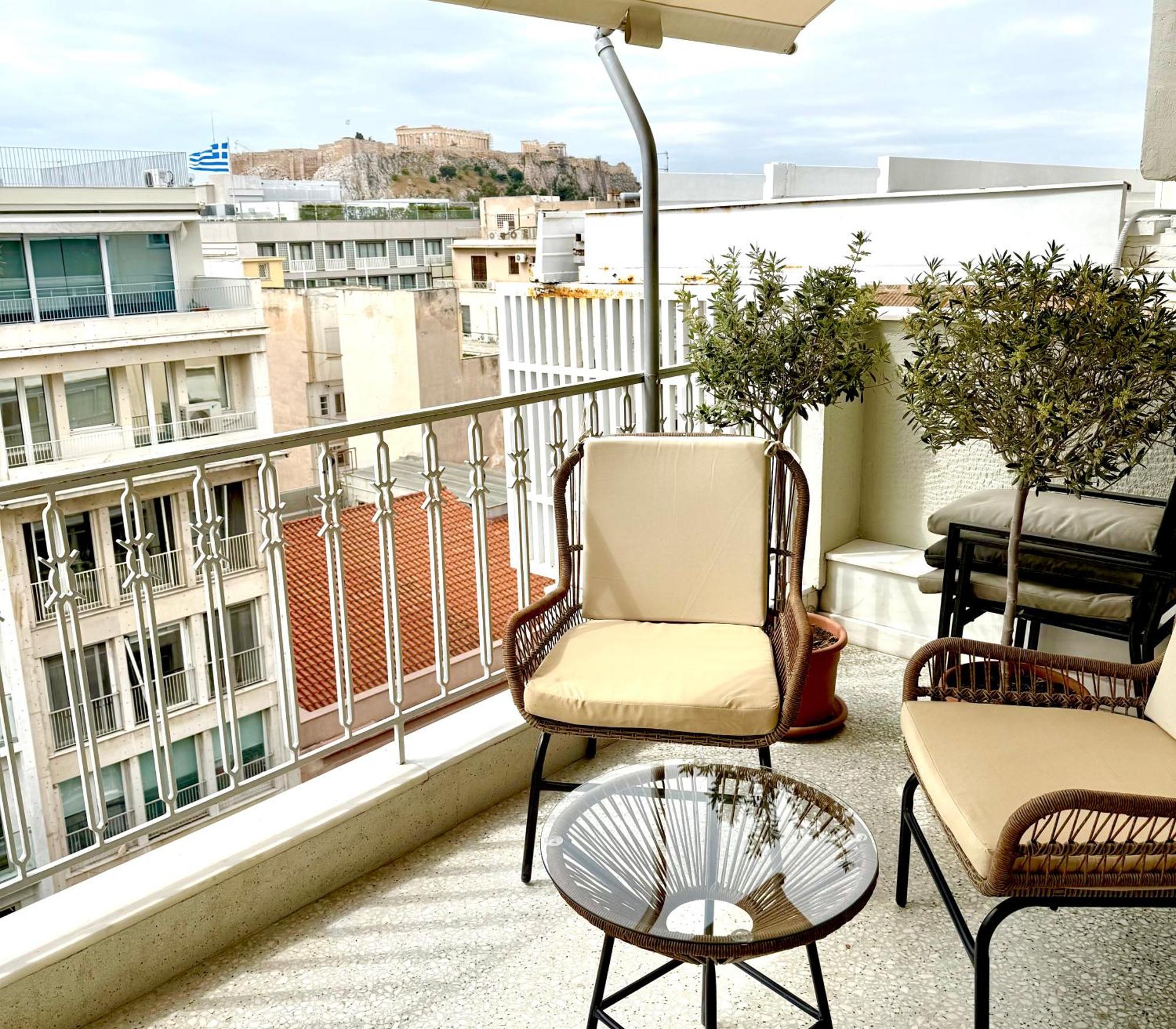 Parthenon And Syntagma Square View Apartment Атина Екстериор снимка